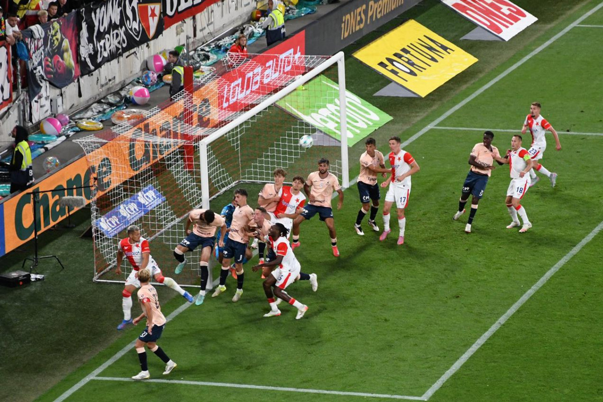 Kam 1. února 2026 za sportem? Na fotbal, lední hokej, Jizerskou padesátku, pozemní hokej Kam 1. února 2026 za sportem? Na fotbal, lední hokej, Jizerskou padesátku, pozemní hokej